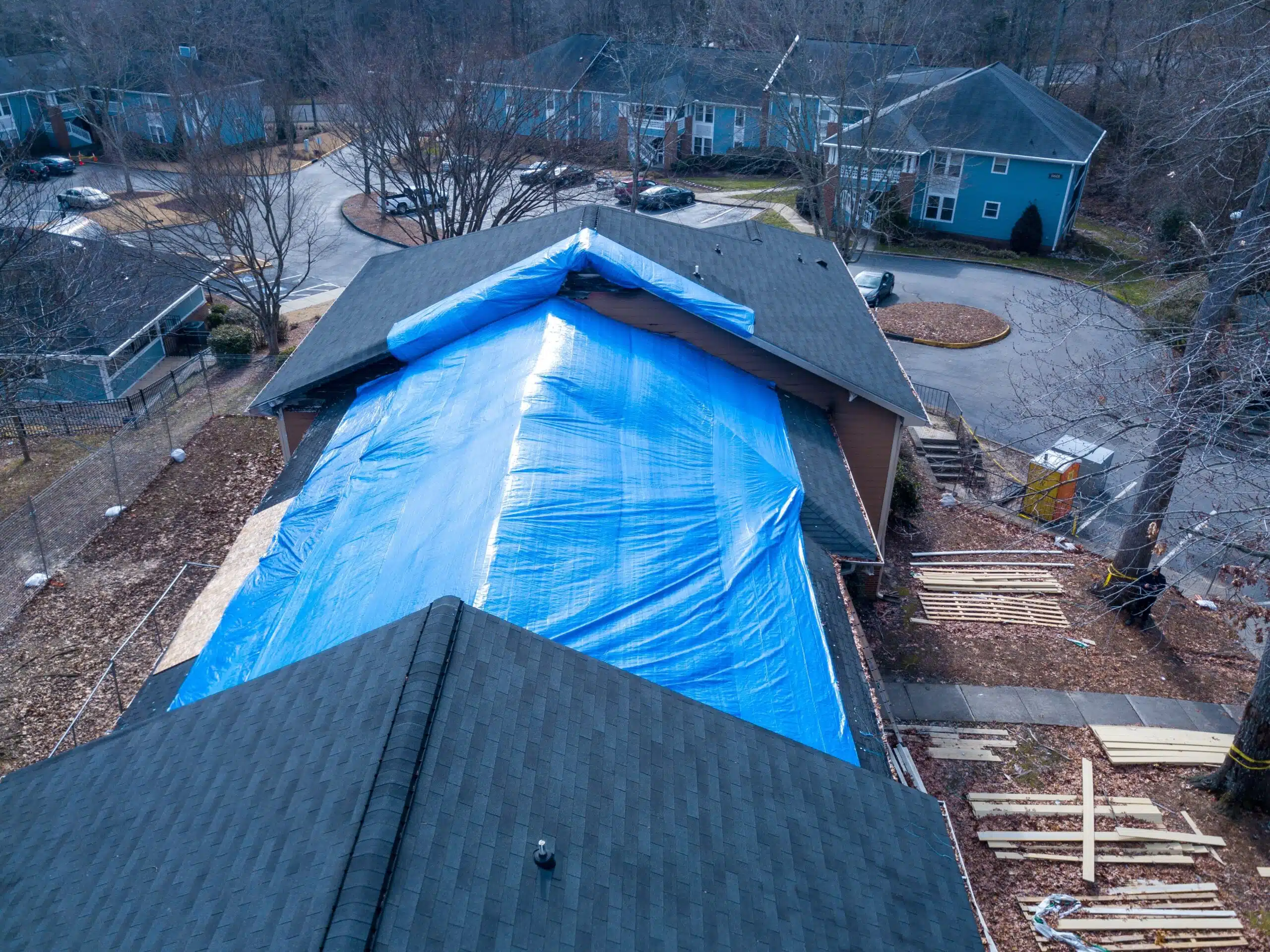 emergency roof tarp